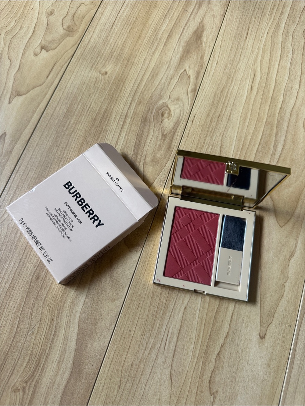 Burberry Outdoor Blush 93 Russet Leaves